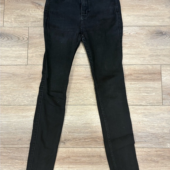 Hollister Black High Rise Supper Skinny Jeans - Picture 2 of 6